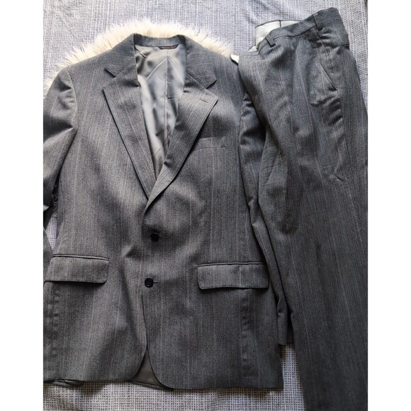 Hect's Cricketeer Mens 3 Button 2 pc Suit Gray Light Striped Pants & Jacket 46R - Picture 2 of 16